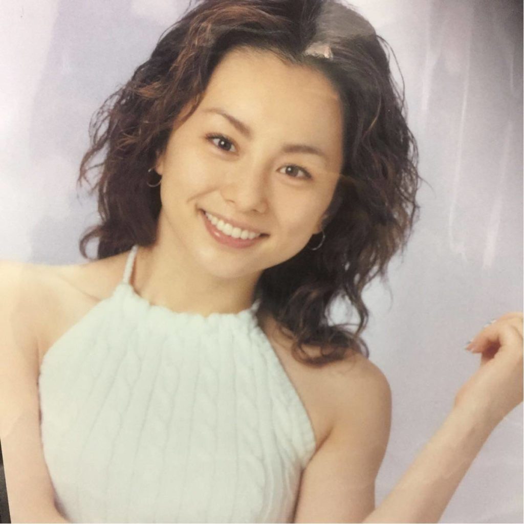 米倉涼子の若い頃がかわいすぎる髪型やスタイルも抜群現在と姿と比較